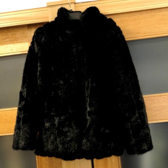 DONNA SALYERS FABULOUS FURS~Black Mink FAUX FUR HIP LENGTH COAT SZ MED LIKE NEW - Picture 3 of 8